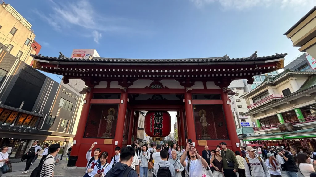 Best Things to Do in Asakusa - The giant red lantern of the Kaminarimon Gate, the main entrance to Asakusa Temple.